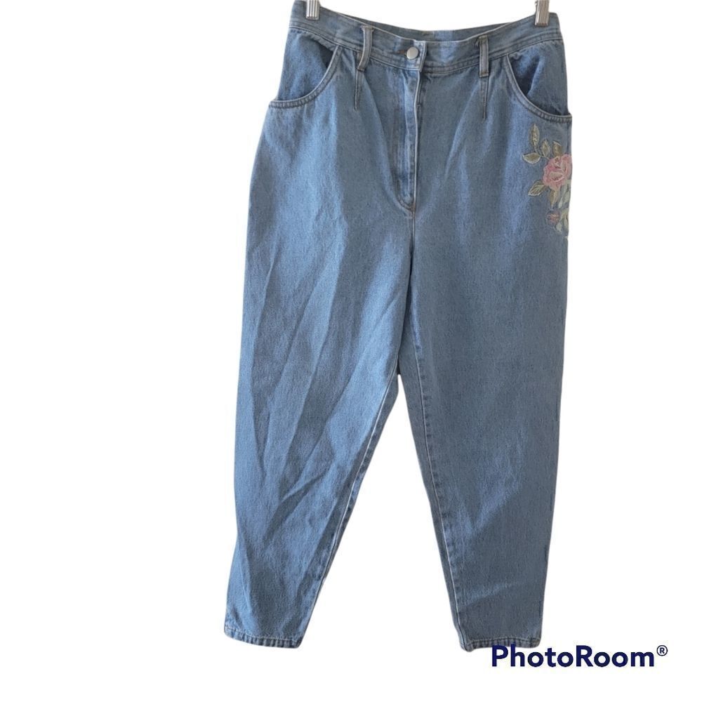 Vintage 90s Together Light Wash Embroidered Mom Jeans. Size 12